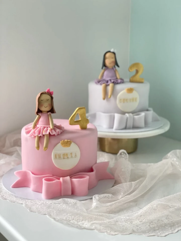 botercreme bruidstaart met verse bloemen op maat Sweetjes