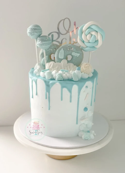 semi-naked cake bruidstaart met botercreme en bloemen